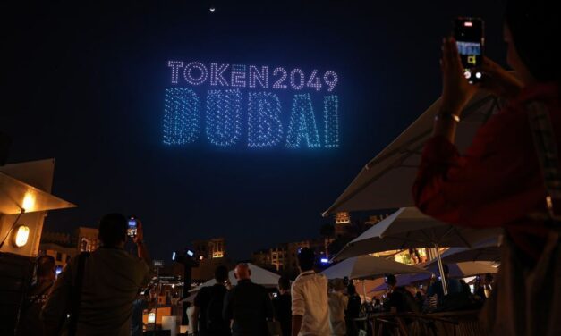 1.500 drones brillan por $DOGS y Notcoin en Token2049