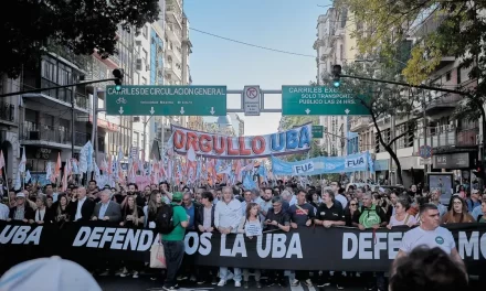 Docentes y no docentes convocan a una nueva marcha en defensa de las universidades públicas