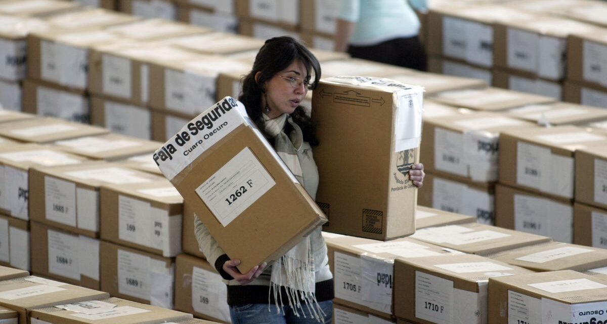 Avanza la negociación para ampliar los plazos electorales que pidió la Junta Electoral bonaerense