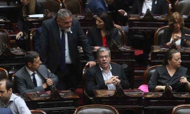 Diputados peronistas preparan una batería de acciones tras el fallo contra Cristina