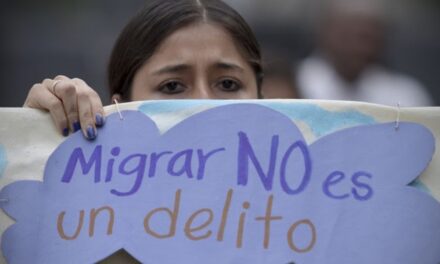 «El Gobierno ignora que la migración es un factor de desarrollo» | Duro documento de las organizaciones migrantes contra el DNU «xenófobo» de Milei