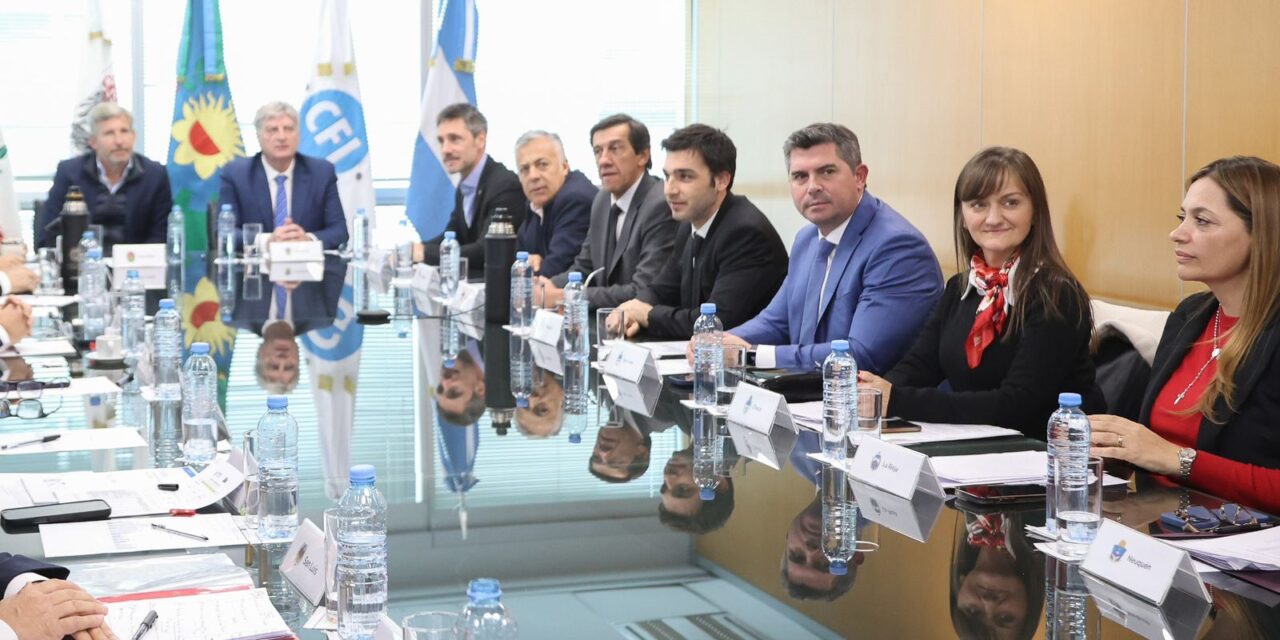 Fondos nacionales: Orrego participó de una cumbre en Buenos Aires