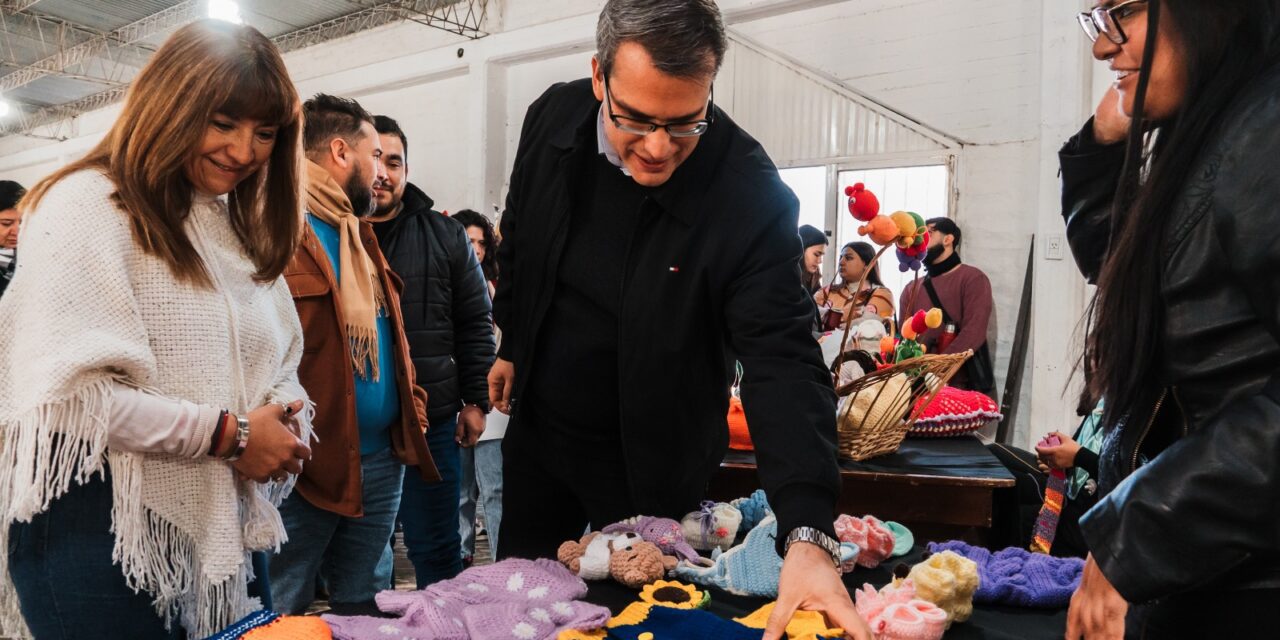 Rawson pone en valor el tejido artesanal con la segunda edición de «RawTex Te Abriga»