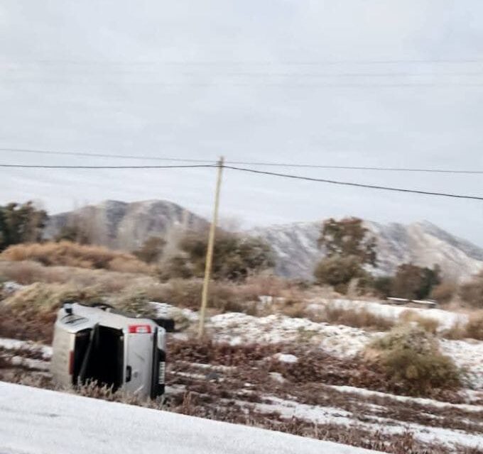 Impactante vuelco por el hielo en la ruta 40