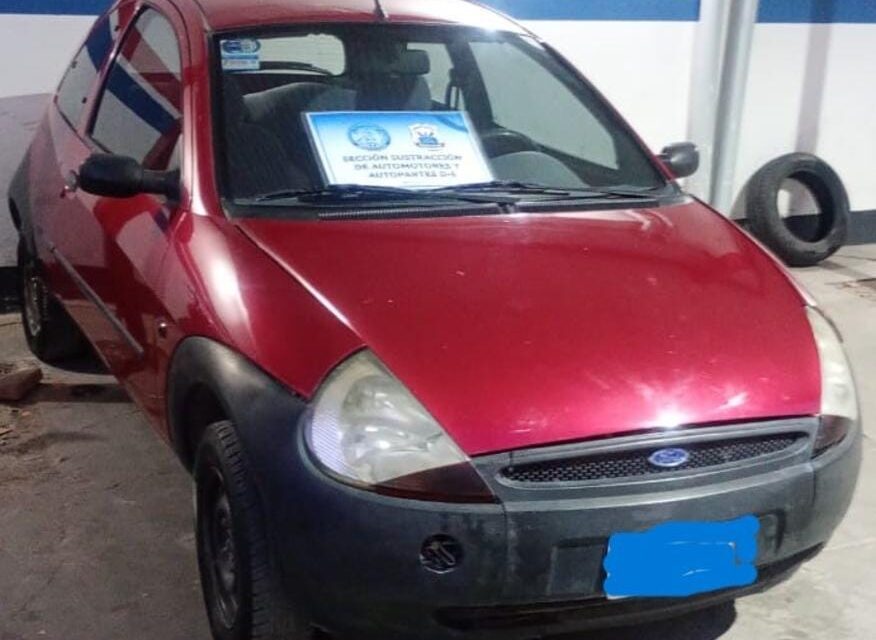 Detectan auto con pedido de secuestro y moto trucha