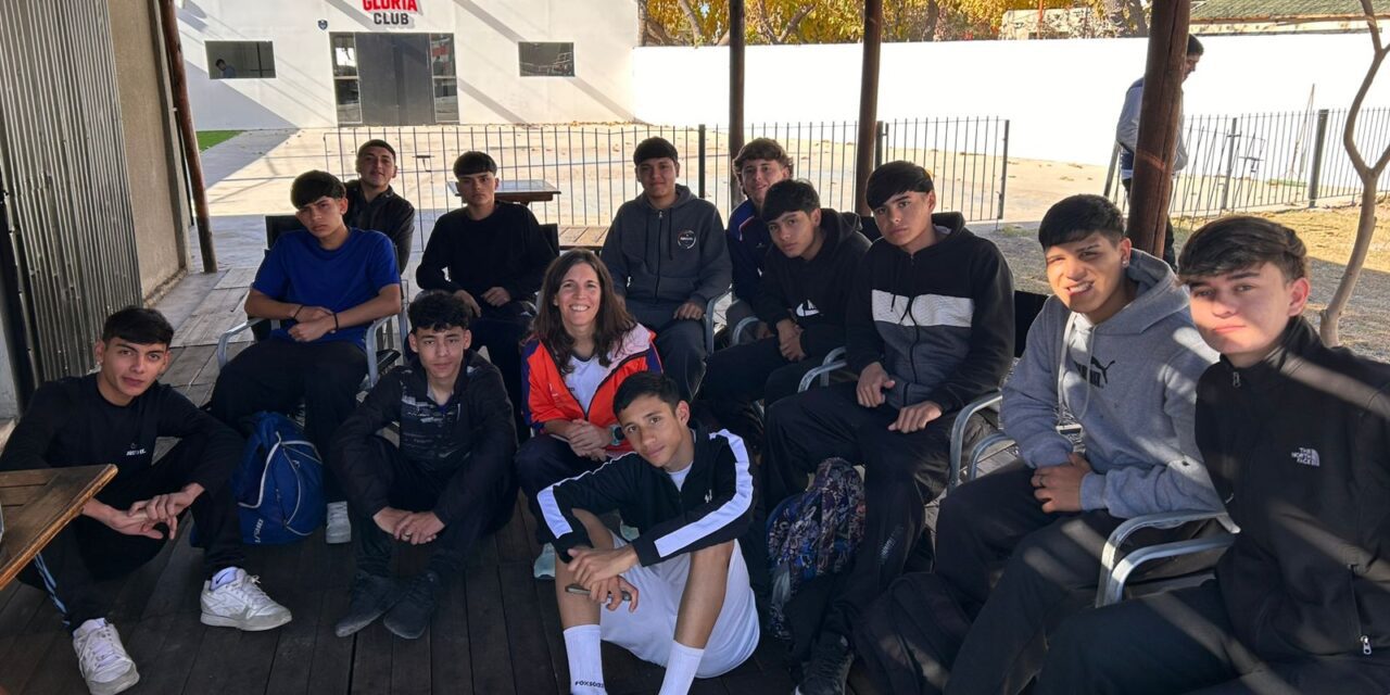 Charlas que nutren: Construyendo Valores llegó al Club La Gloria