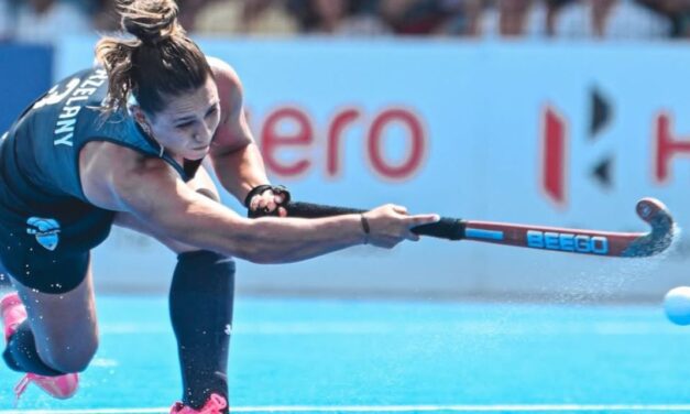 La emoción de Agustina Gorzelany tras hacerle dos goles a Inglaterra y dedicarselo a su papá, excombatiente de Malvinas