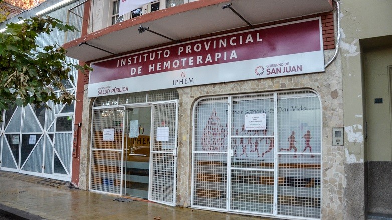 San Juan se viste de rojo para celebrar la Semana del Donante de Sangre