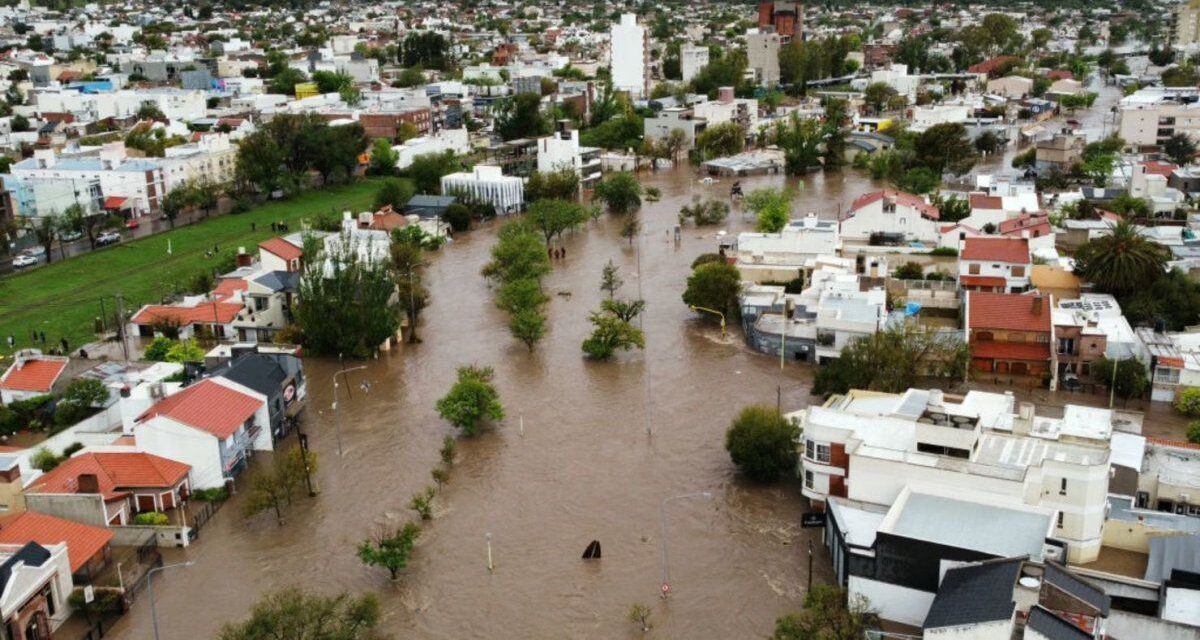 El gobierno de Javier Milei vetó la ley de emergencia que creaba un fondo de $200.000 millones por las inundaciones en Bahía Blanca