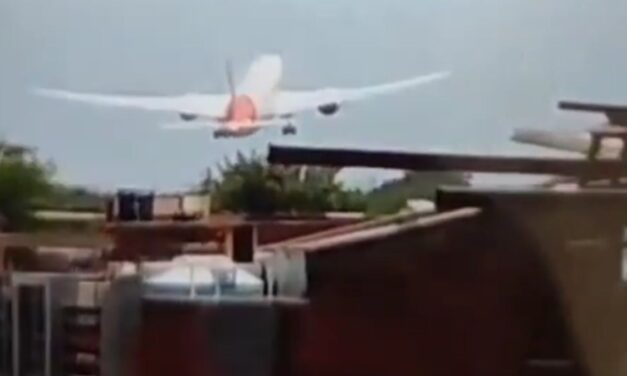 Se estrelló un avión en India con más de 240 pasajeros
