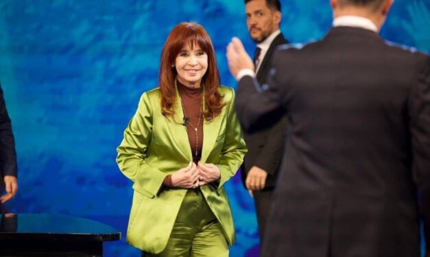 Cristina Kirchner confirmó que será candidata en la Provincia y llamó a la unidad del peronismo