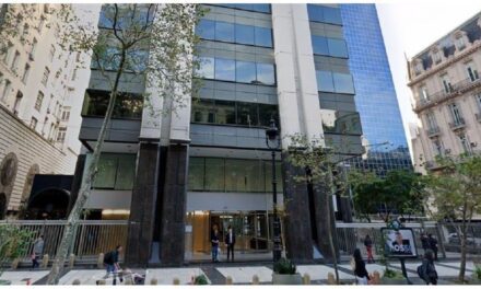 Refuerzan la seguridad en instituciones judías locales mientras buscan repatriar a los argentinos en Israel