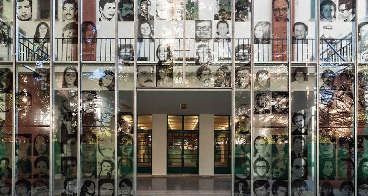 El Gobierno desplazó a la directora del Museo Sitio de Memoria ESMA y generó el rechazo de los sobrevivientes