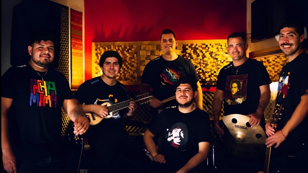 Whipala celebra la identidad andina con un concierto en el TB