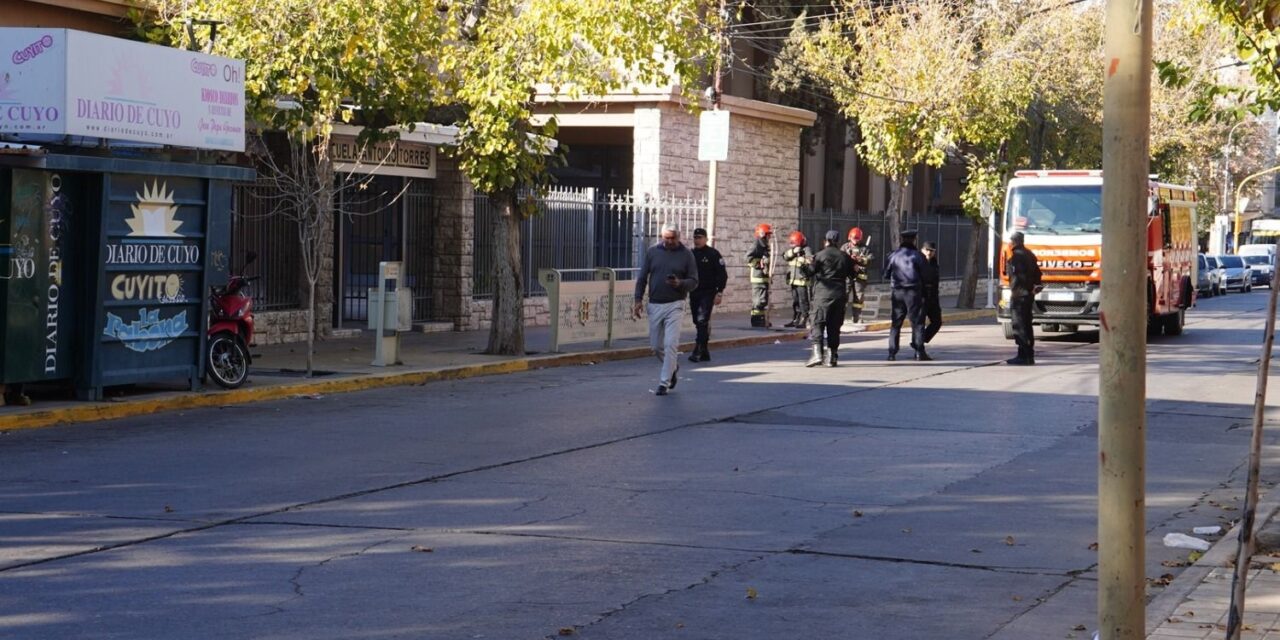 Amenaza de bomba: Fueron a la escuela equivocada