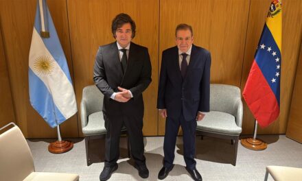 Reunión con Edmundo González Urrutia y reunión en foro con empresarios