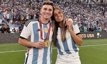 <div class="volanta-custom" style="
                color: #444;
                font-size: 0.8rem;
                font-weight: 600;
                line-height: 1.1;
                margin-bottom: 6px;
                text-transform: uppercase;
                letter-spacing: 0.3px;
                text-align: left;
            ">Dulce noticia</div><div class="post-title-custom" style="text-align: left;">Julián Álvarez confirmó que será padre por medio de un tierno posteo</div>