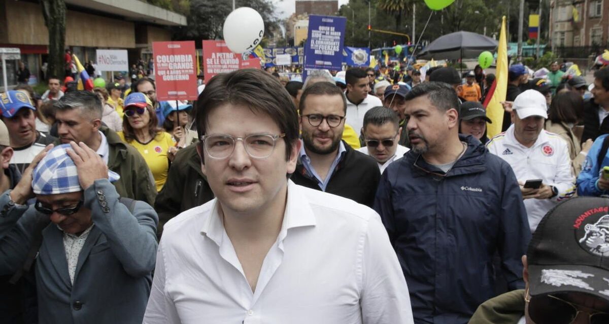 El senador Miguel Uribe Turbay fue operado con éxito tras ser baleado durante un acto en Bogotá