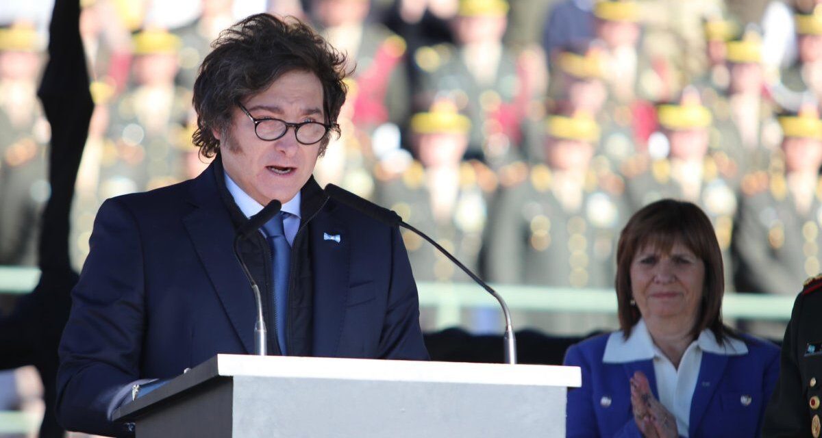 Durante años la política utilizó a las FFAA como un chivo expiatorio