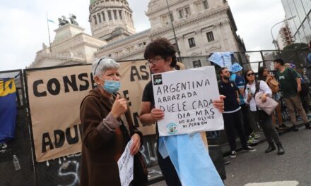 Personas con discapacidad, organizaciones feministas, y profesionales del Garrahan y del CONICET marcharán junto a los jubilados