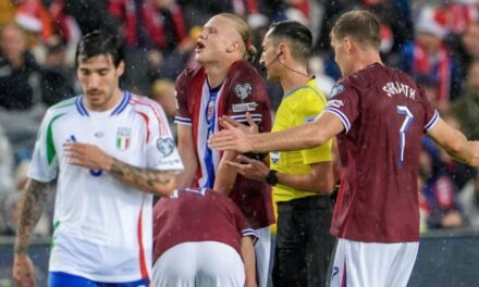 Golpe inédito en las Eliminatorias europeas: Noruega goleó 3-0 a Italia y complicó su clasificación directa al Mundial 2026