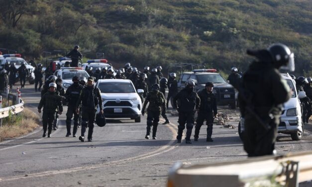 Hay cinco muertos por las confrontaciones entre policías y partidarios de Evo Morales