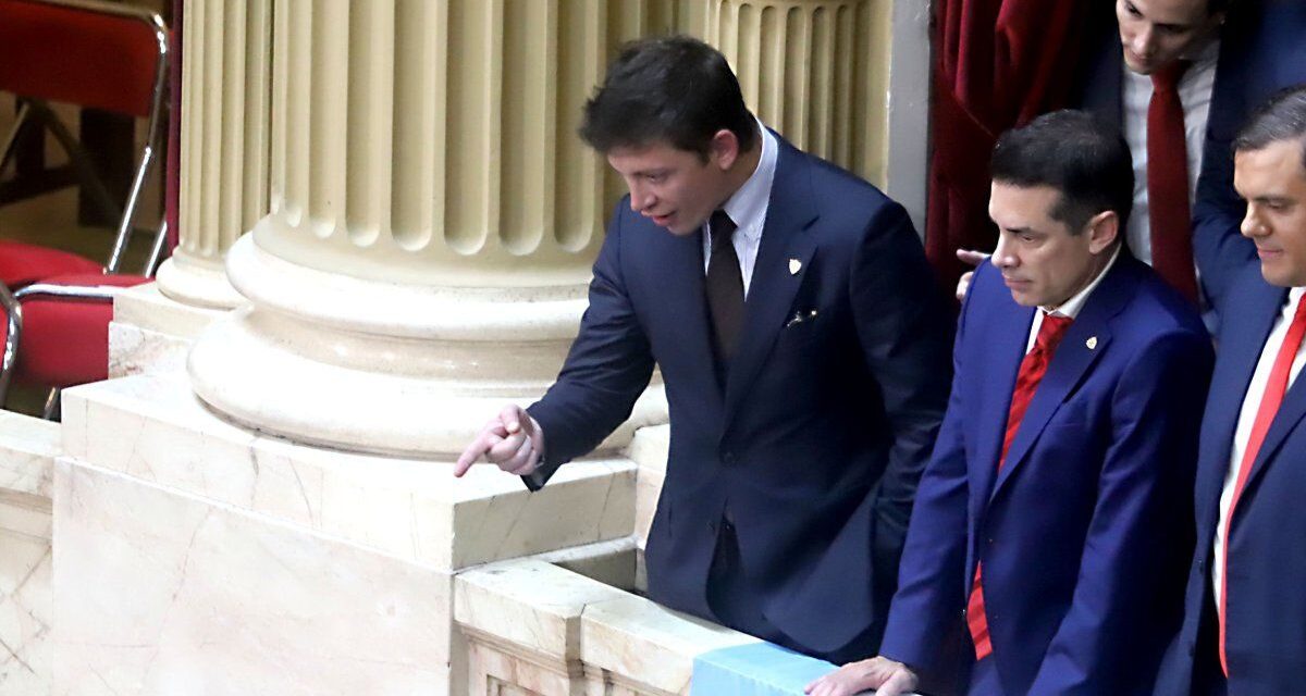 Facundo Manes retiró su reclamo ante la Corte Suprema por las amenazas de Santiago Caputo