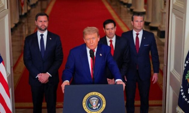 Donald Trump le exigió a Irán la rendición o los ataques serán peores