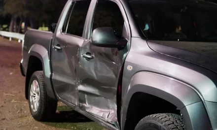 Escándalo en Capital: Ataque de celos, destrozos y una empresaria detenida