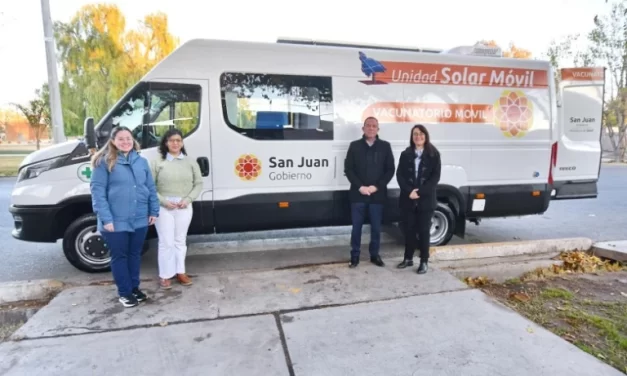 San Juan presentó su primer Vacunatorio Móvil Solar