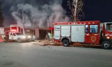Incendio en Jáchal: Una casa fue consumida por el fuego