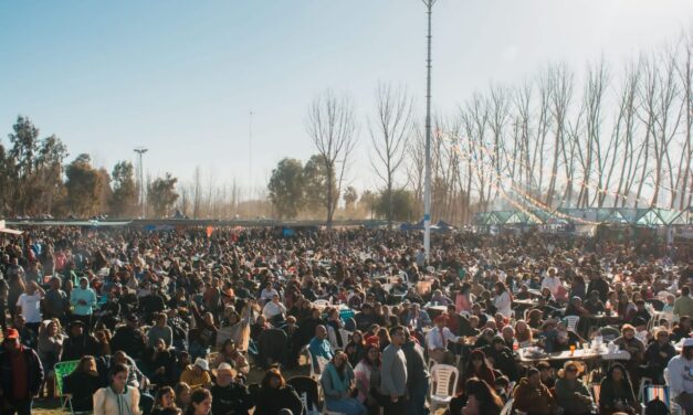 Más de 30 mil personas en la Fiesta del Carneo Español en Rawson