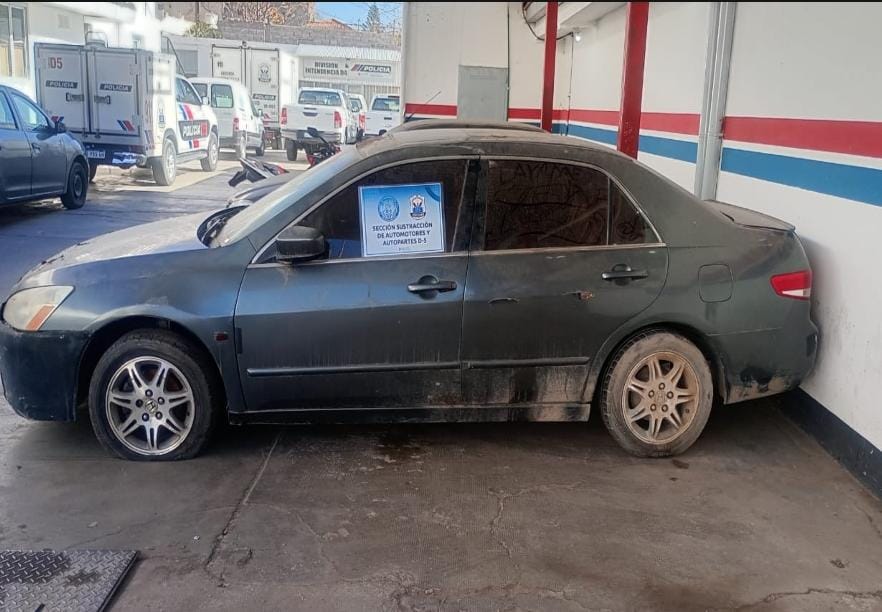 Auto con pedido de secuestro fue hallado en Rawson
