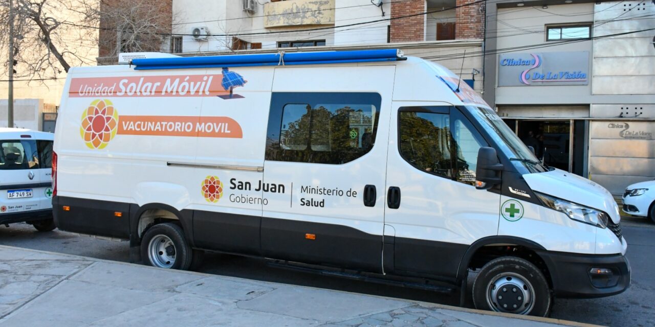Vacunate en tu Plaza: Salud recorre los espacios públicos con su vacunatorio móvil