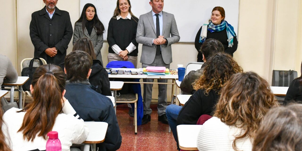 Amílcar Dobladez, acompañó el examen de ingreso a residencias médicas y no médicas