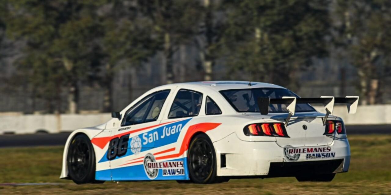 Tobías Martínez y Bautista Mattar corren en La Plata