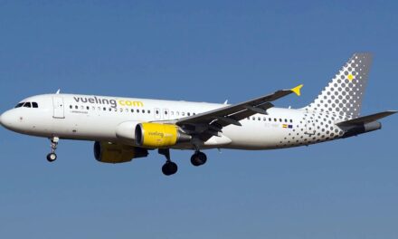 Bajaron a un grupo de jóvenes judíos de un avión y denuncian un acto antisemita