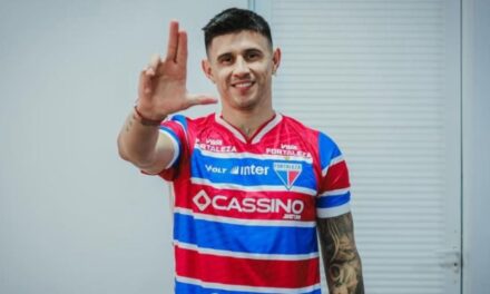 Primera baja en River: Adam Bareiro fue presentado en Fortaleza