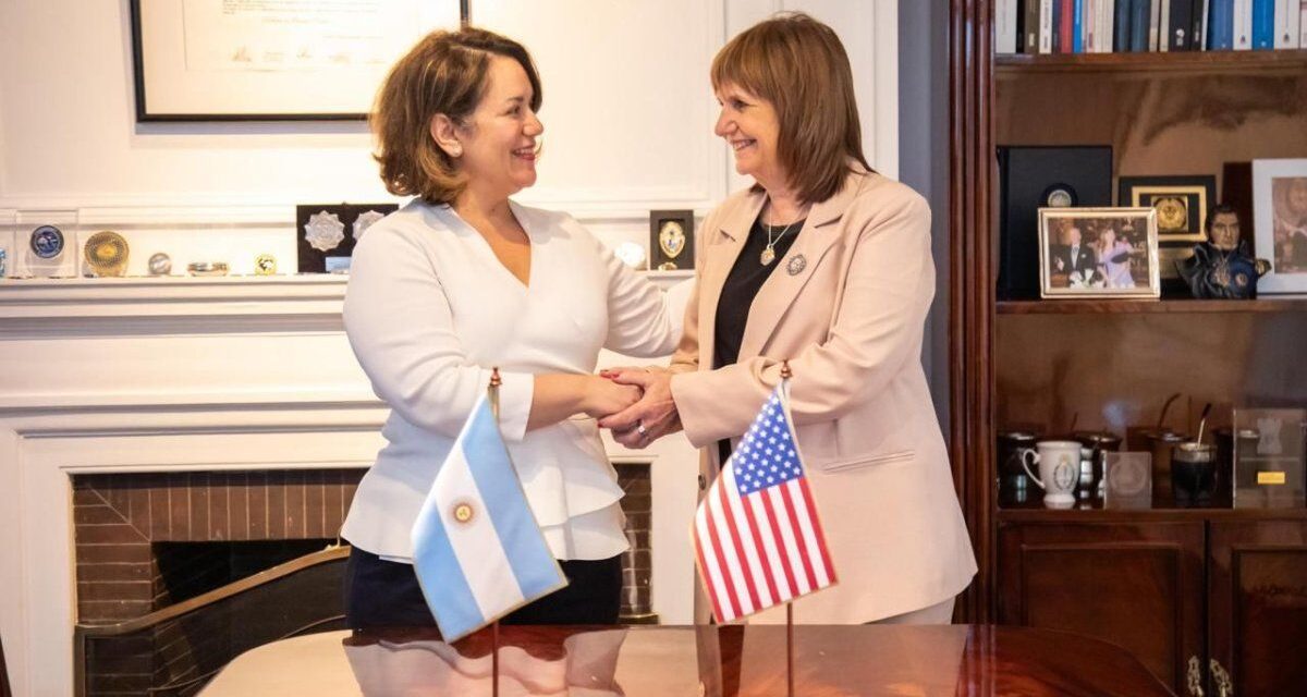 Patricia Bullrich se reunió con una funcionaria de la Embajada de EEUU