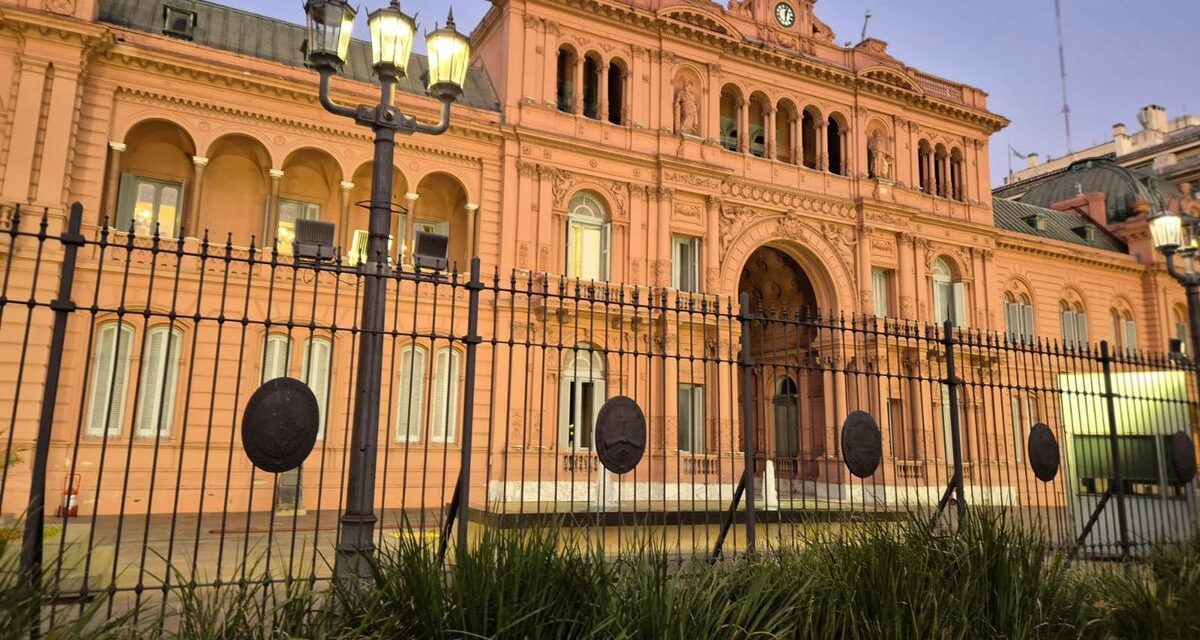 Niegan turbulencia económica y definen candidaturas de LLA para arrasar en octubre