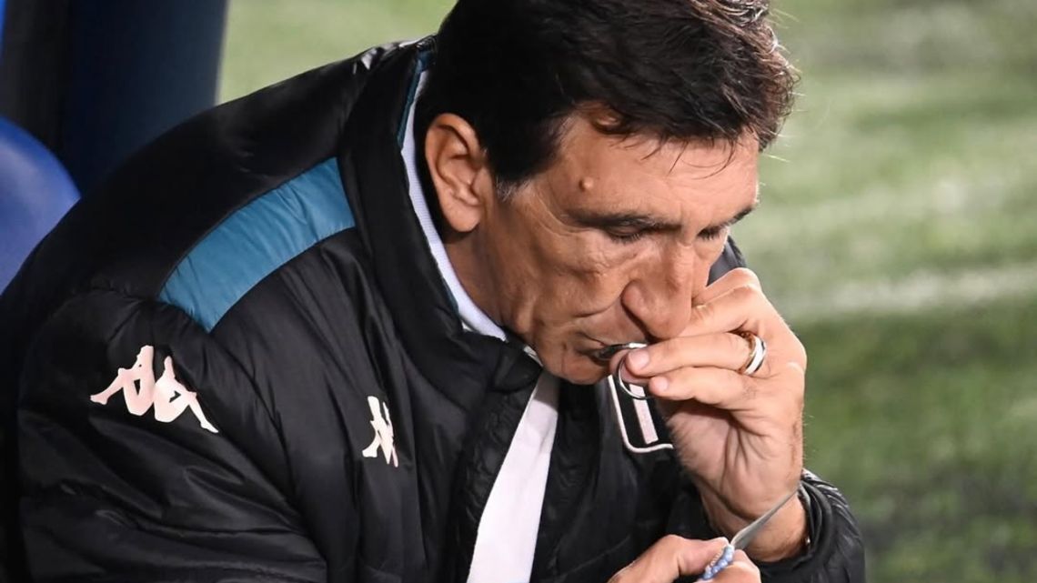 El sentido mensaje de Gustavo Costas sobre su reacción en el partido ante Barracas Central