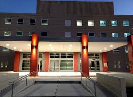 Un adolescente fue hospitalizado tras sufrir una descarga eléctrica