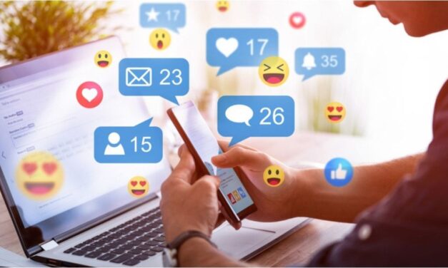 Las redes sociales nos enseñaron a fingir felicidad antes de sentirla, según la Inteligencia Artificial