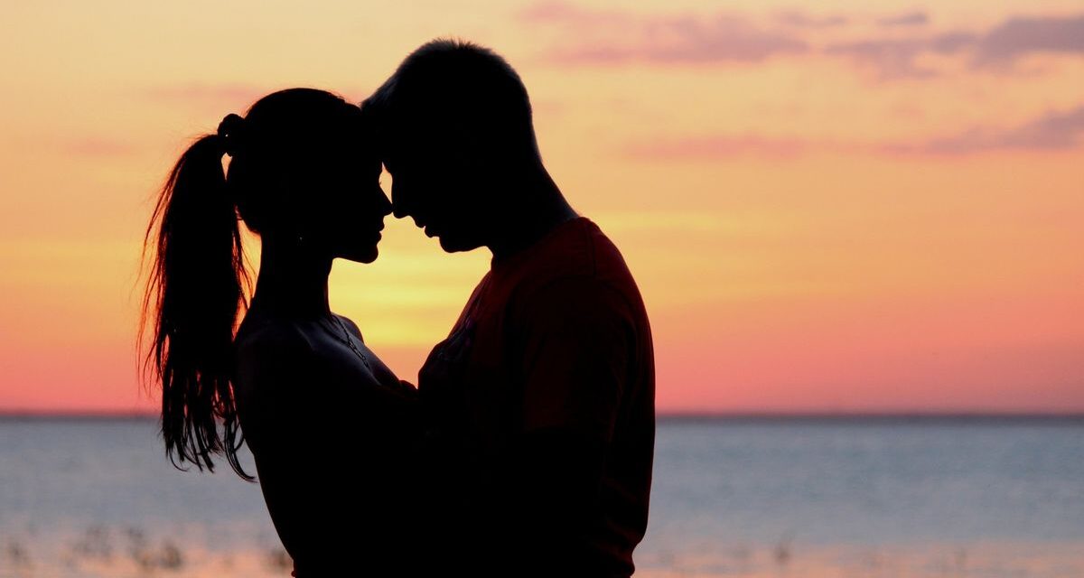¡Atención románticos! Estos son los consejos infalibles para enamorar a la persona de tus sueños, según la IA