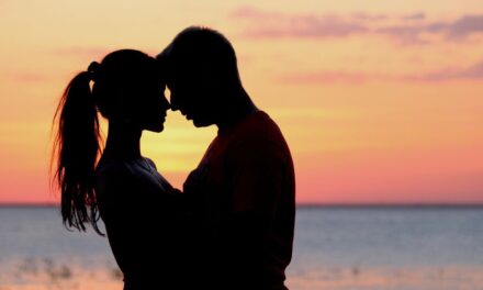 ¡Atención románticos! Estos son los consejos infalibles para enamorar a la persona de tus sueños, según la IA