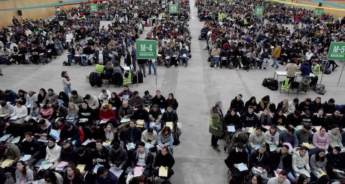 Ecuador se involucra en la investigación de exámenes de residencias y pidió que el hecho no sea utilizado para fomentar la xenofobia