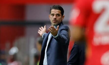 Fernando Gago tropezó en su primer partido al frente de Necaxa