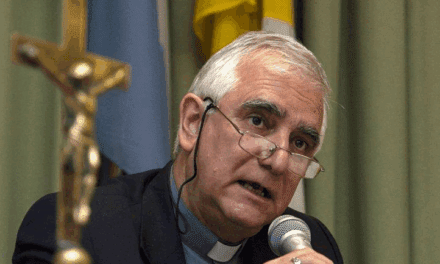 Lozano: “Reclamamos el derecho al consentimiento de los pueblos”