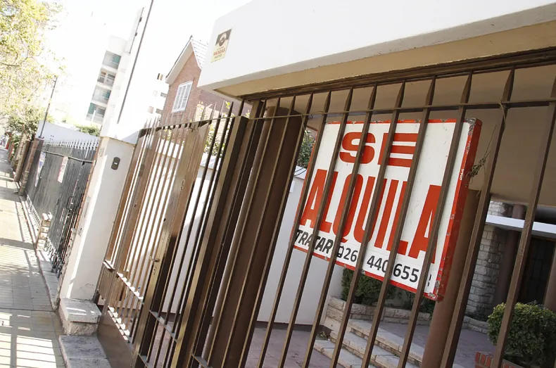 Alquileres inaccesibles y falta de control, la realidad en San Juan