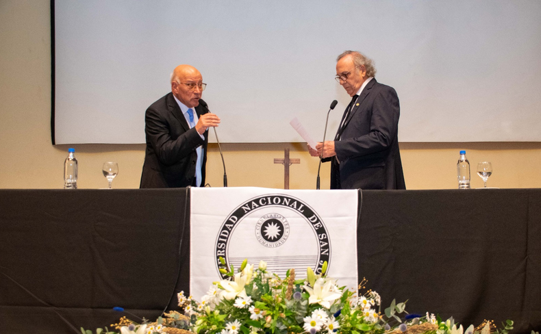 Berenguer juró para cuatro años más al frente de la UNSJ